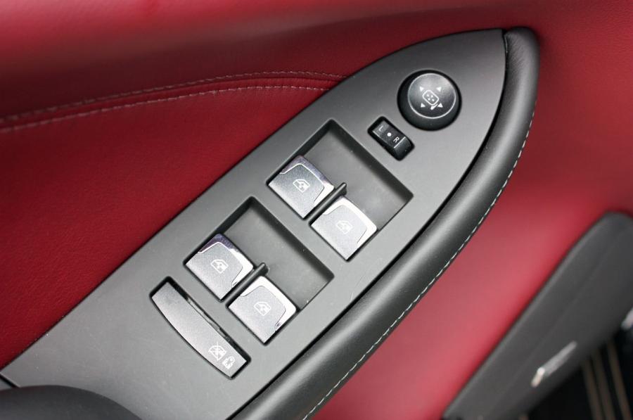 Cadillac CTS Vsport 2014 года  (фото 41 из 46)